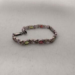 Beautiful vintage garnet and peridot in sterling‎ silver bracelet.